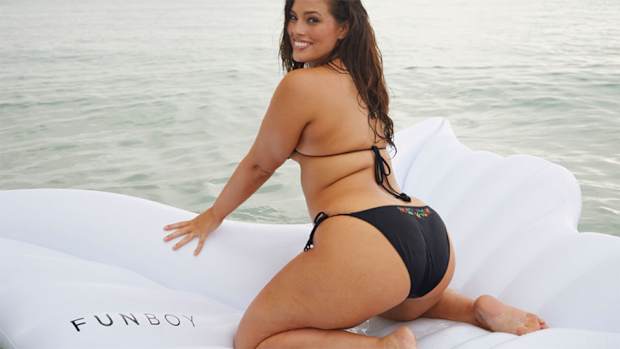 ashley-graham-jamaica-photos.jpg